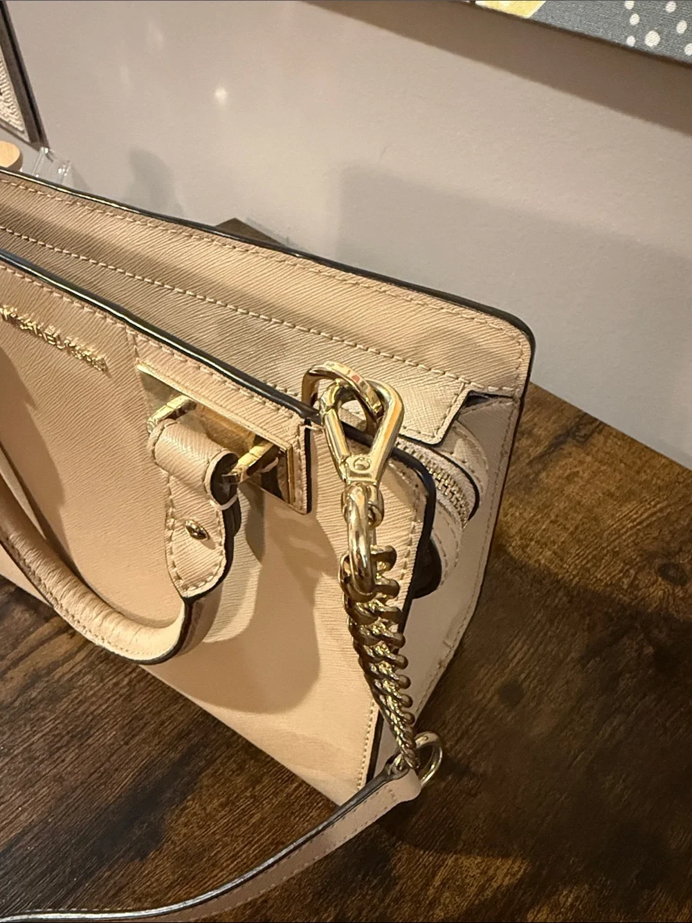 Michael Kors Quinn Medium Satchel